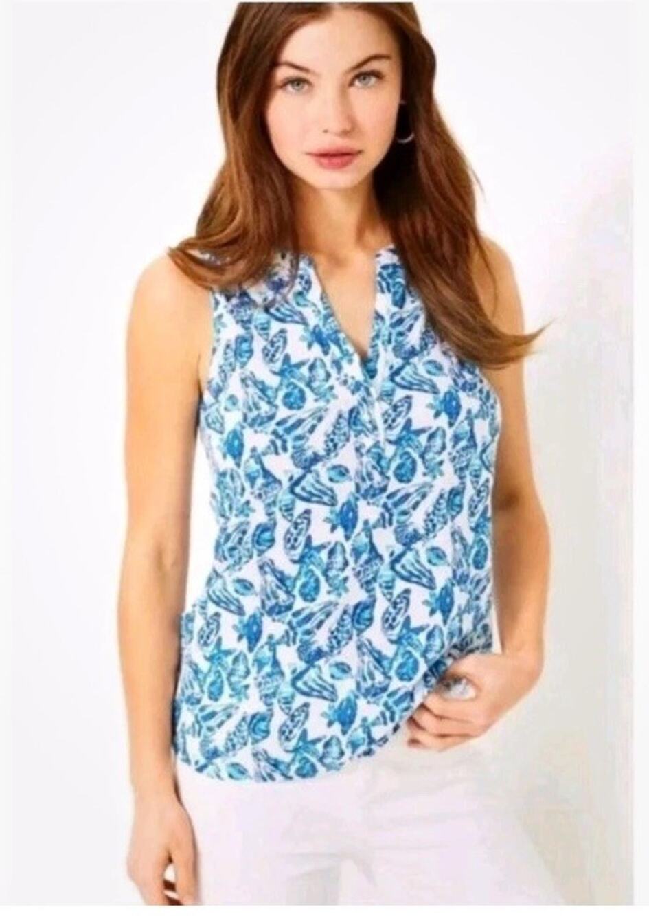 Lilly Pulitzer Dev Top Size XS in Resort Blue White Shell Collector 100% Cotton
